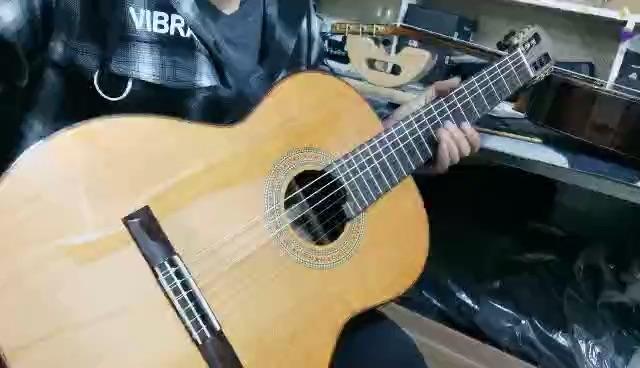 39寸红松玫瑰木缺角面单刘吉祥吉他