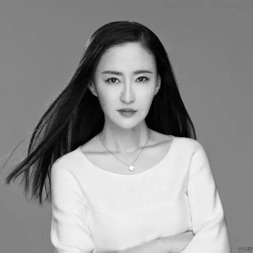 王璐女导演图片