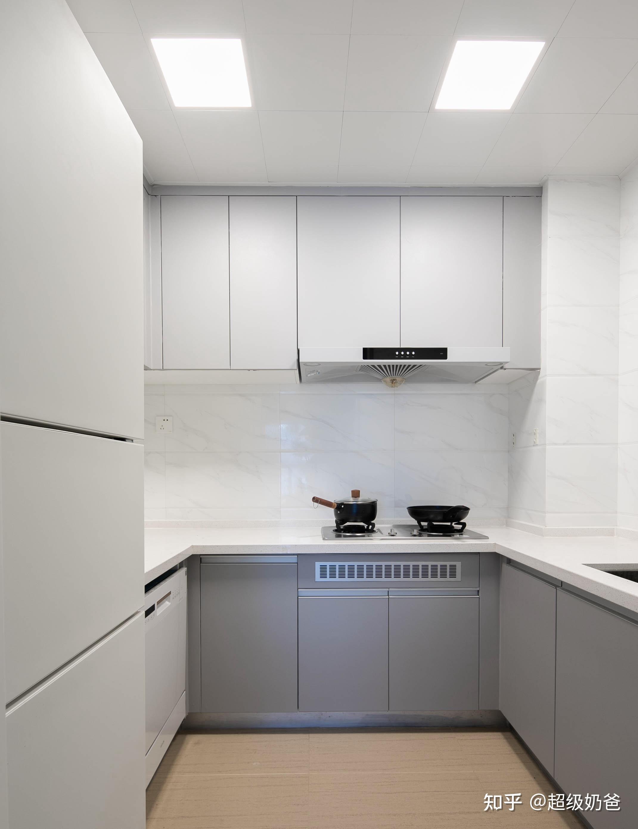 84㎡精装房改造,拒绝土味,营造度假风!