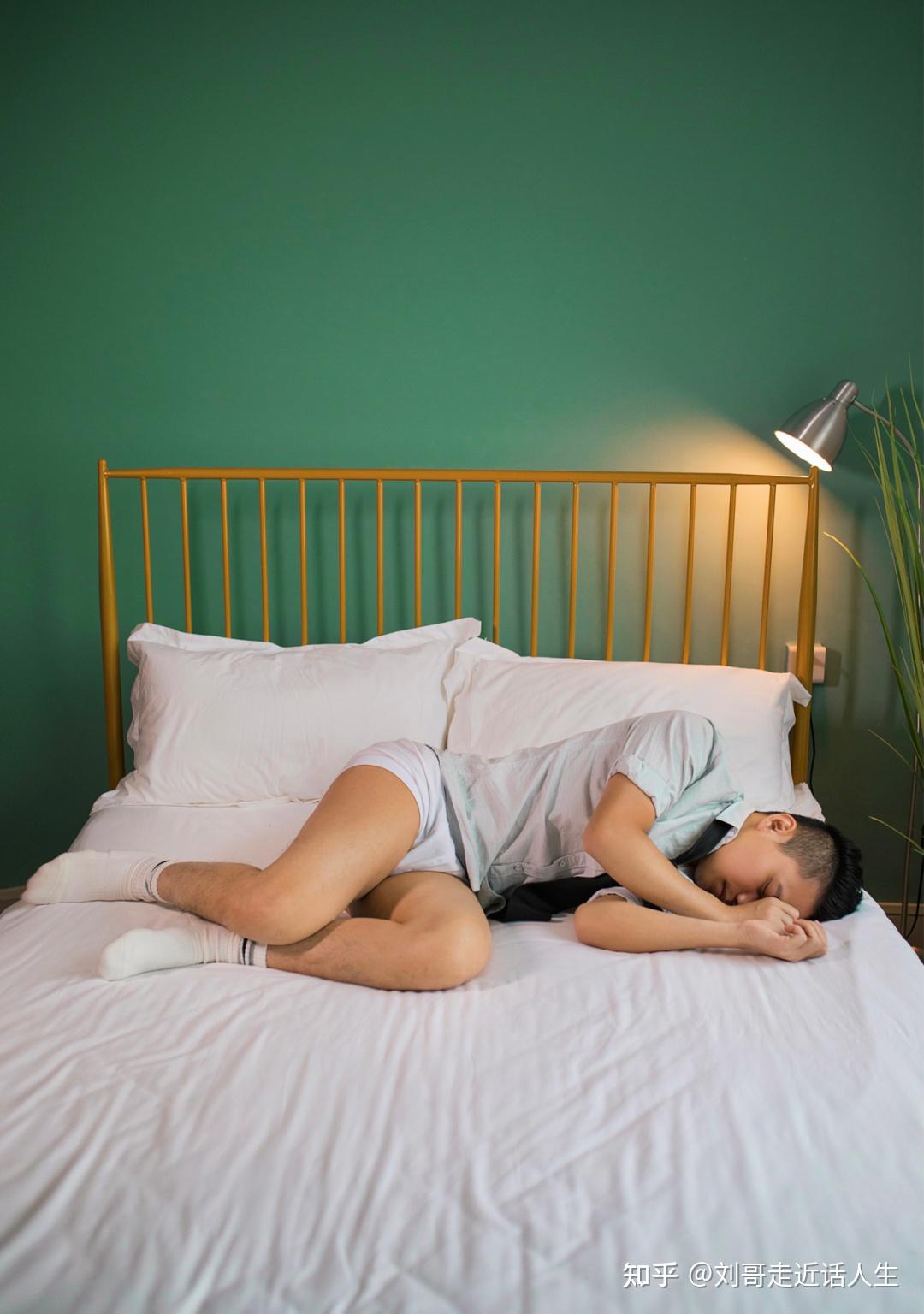 容易误读的可爱小哥哥的"暖照" - 知乎