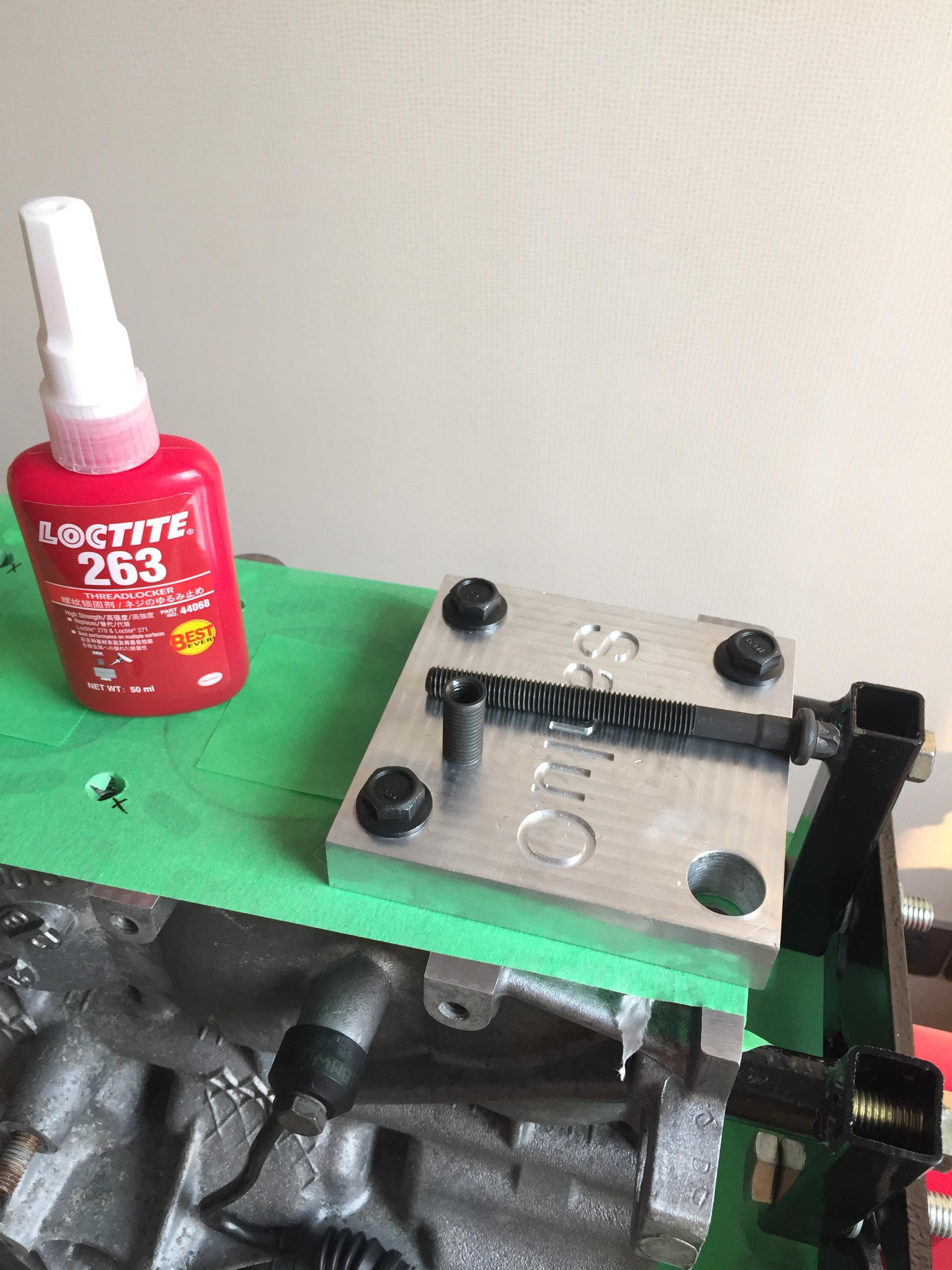 可以看到最后几圈螺纹并不是完全成型的,伍尔特称为扩张或者挤压螺纹