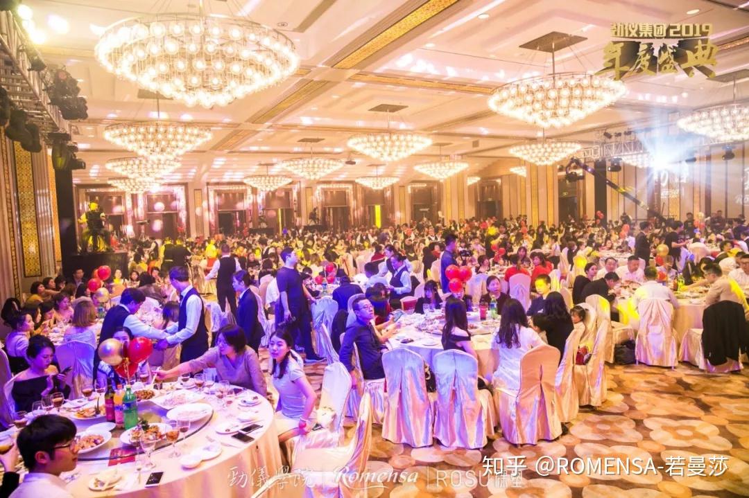 劲仪2019年年度盛典特辑·晚宴篇 | 号外号外，男神胡总亲自上台表演啦~ - 知乎