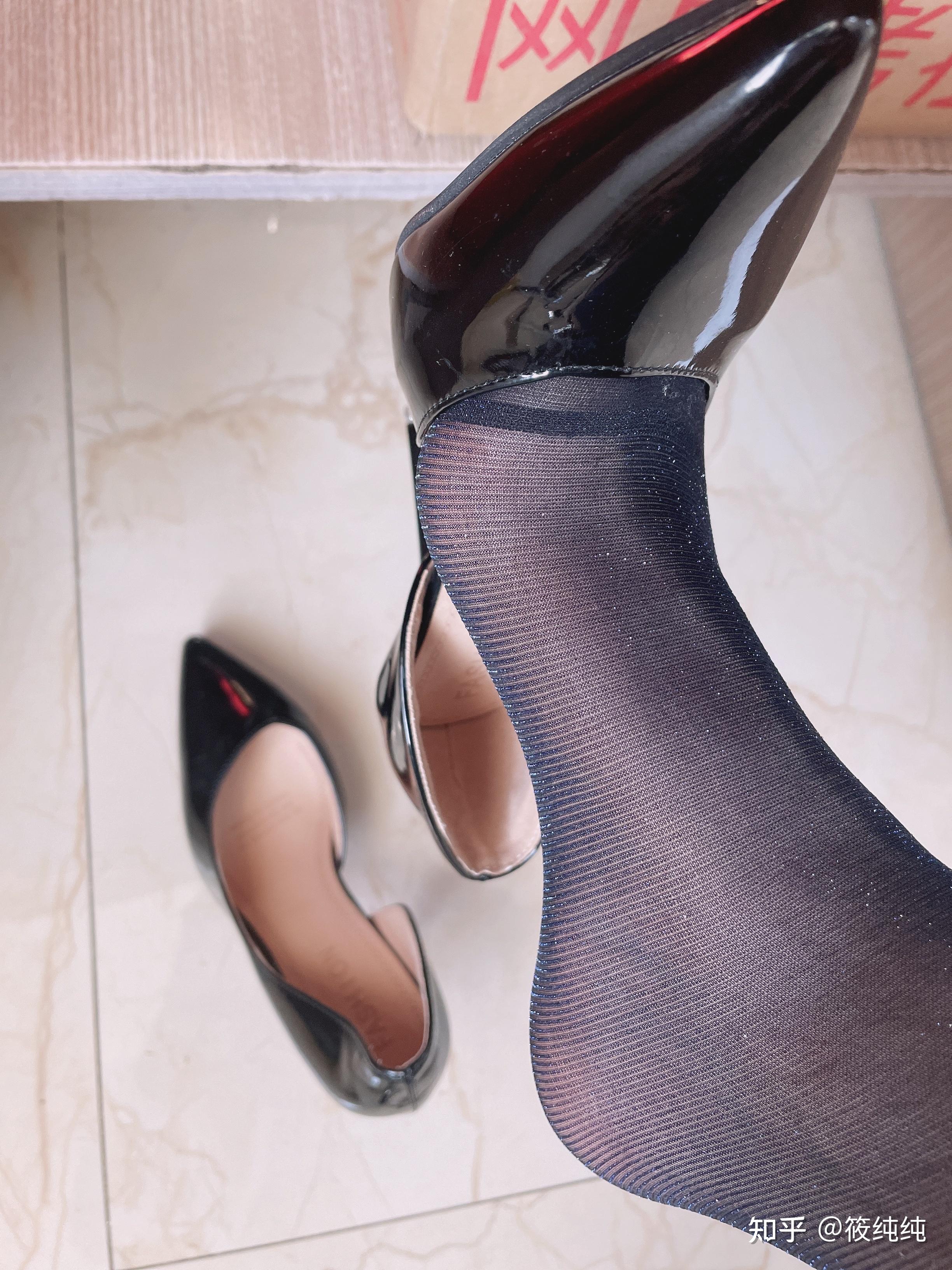 为什么都说女生的脚好看,还香.我的天这怕是只有男生们能懂了? - 知乎