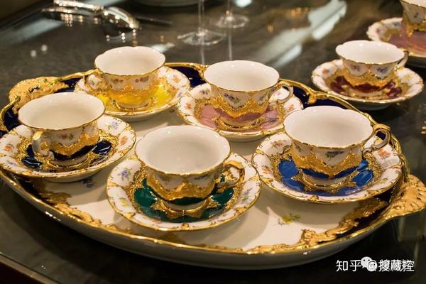 也是全世界最著名的瓷器制造商之一,产品包括餐具,茶具,瓷偶,其他装饰