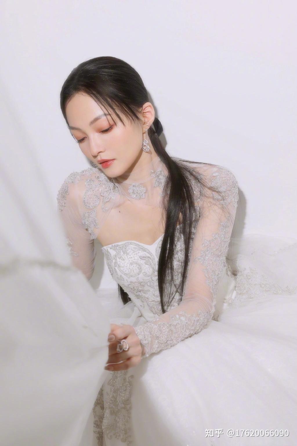 张韶涵出席翻包植入合作联系,走过低谷,她再次出发! - 知乎