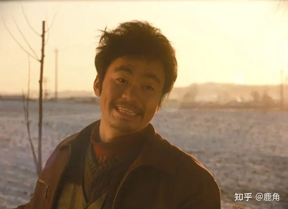 你以为他是体验派演员,但是再看《天注定》中王宝强饰演的原型是跨省