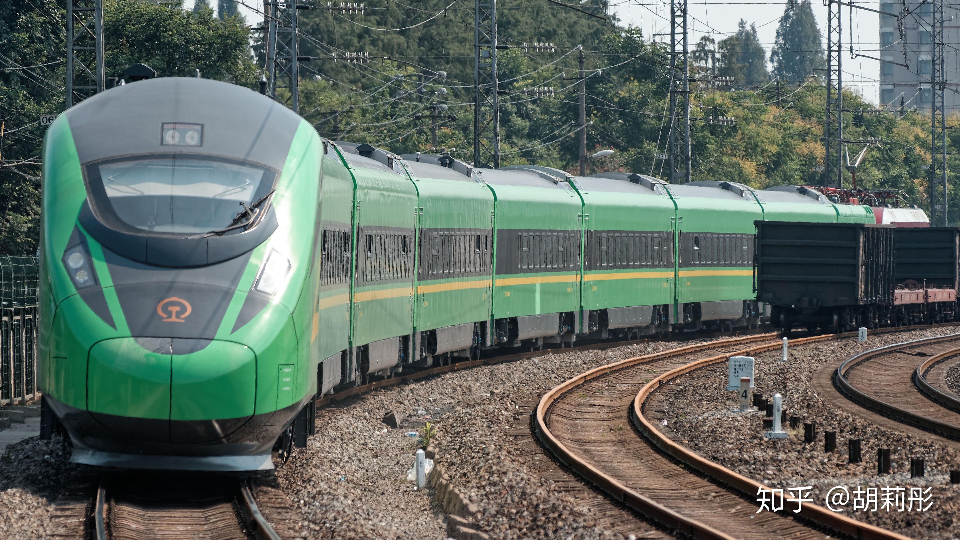 动力集中式列车算动车组吗