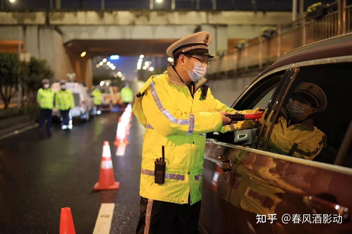 晚上喝了3兩白酒隔天上午能測出酒駕嗎看下數據就明白了