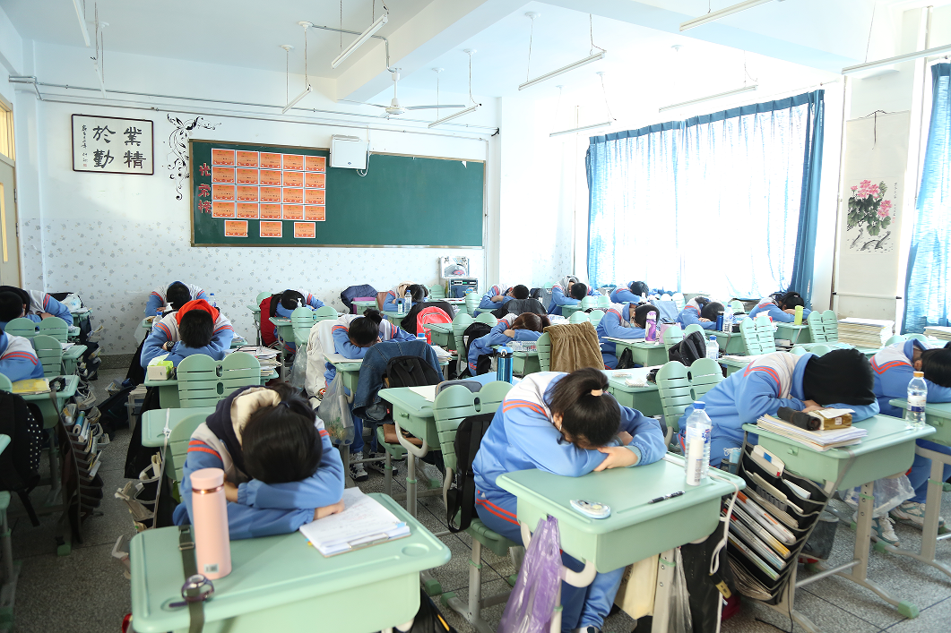 长春八中高三学子的一天!