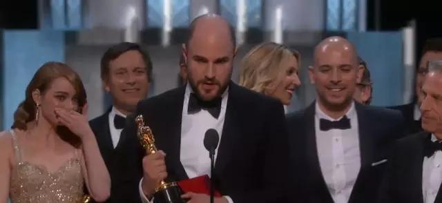 如何评价UC震惊部?