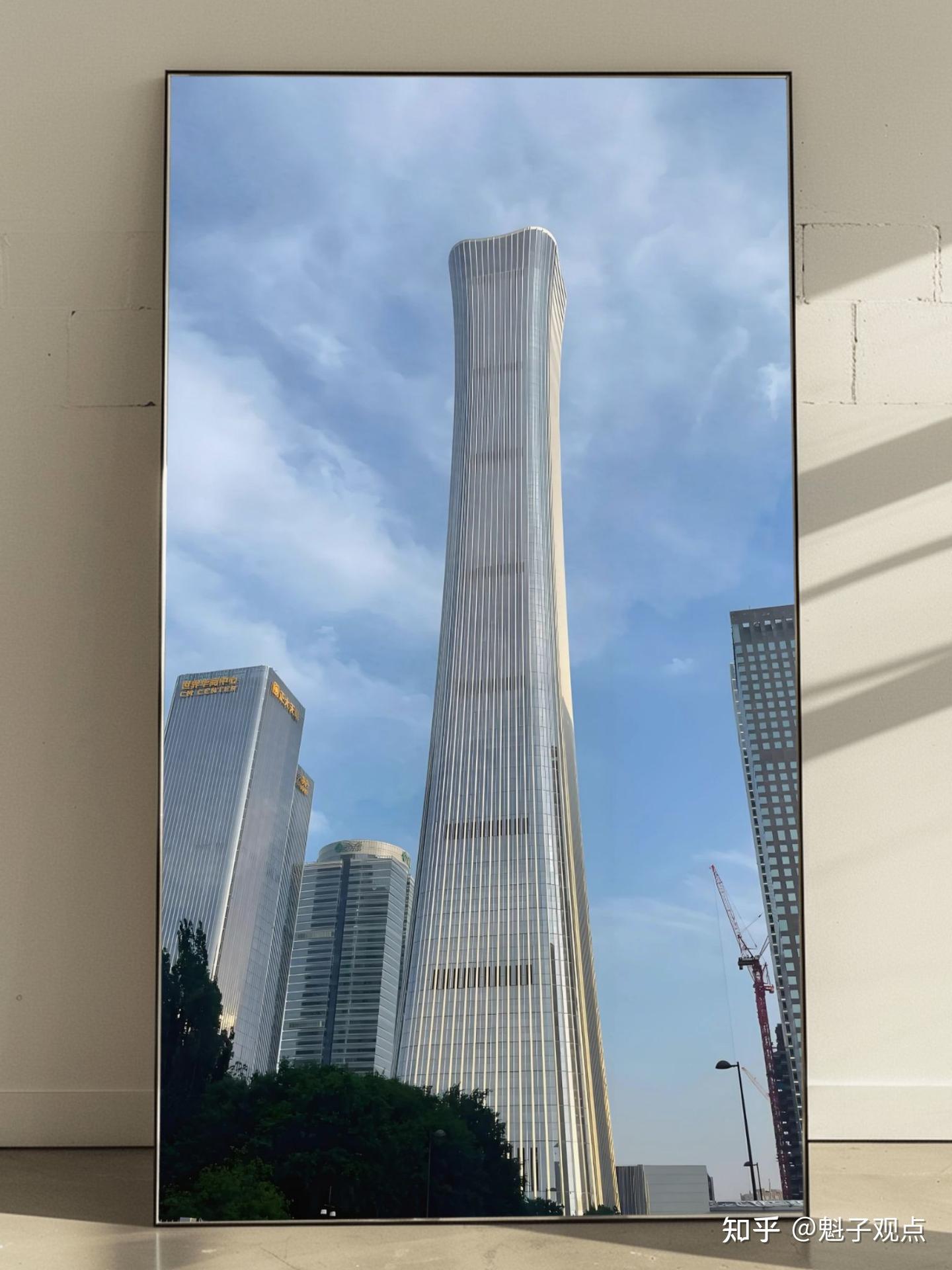 “中国尊”:北京第一高楼建筑外形,被白酒生产商侵权抄袭! - 知乎