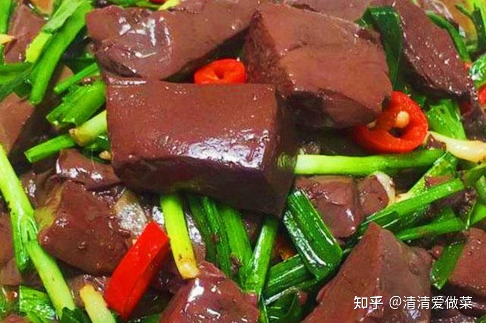 炒猪血时，好多人第1步就不对，教你正确方法，猪血香嫩无腥味 - 知乎