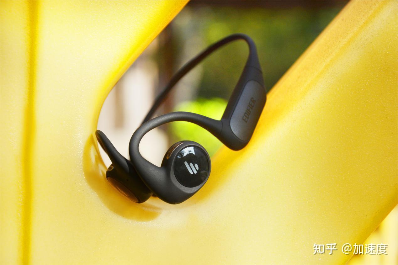 漫步者comforun运动耳机体验轻稳佩戴专业好音质运动必备