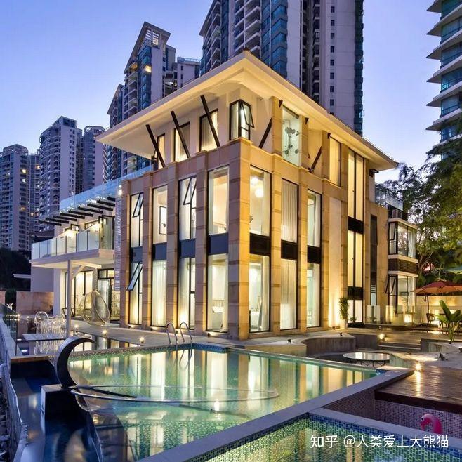 去三亚，住在大东海好，还是三亚湾好？注意不是亚龙湾