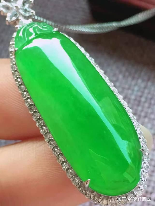 【哈轩翡翠】如何鉴别翡翠底子的好与坏?