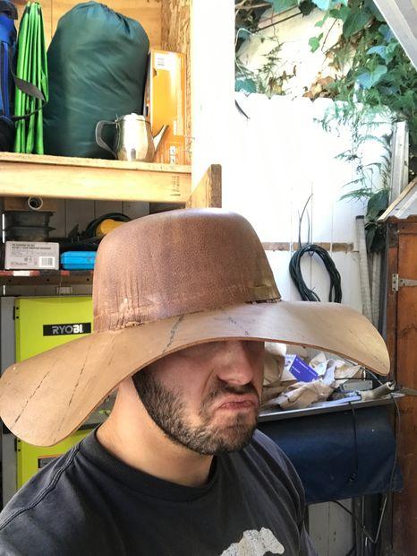 制作一顶杰克船长的海盗三角帽