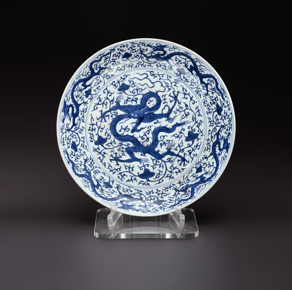 明代瓷器上的龙纹装饰 - 知乎