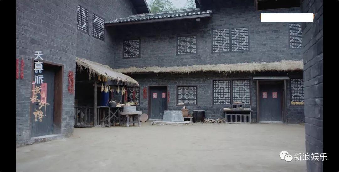 值得一说的是天真派《武林外传》中把后院全景拍了出来.