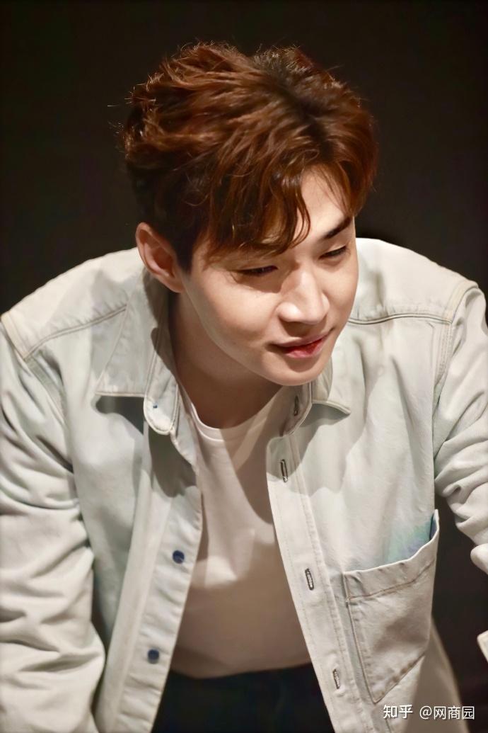 音乐的世界里刘宪华在哪里舞台就在哪里