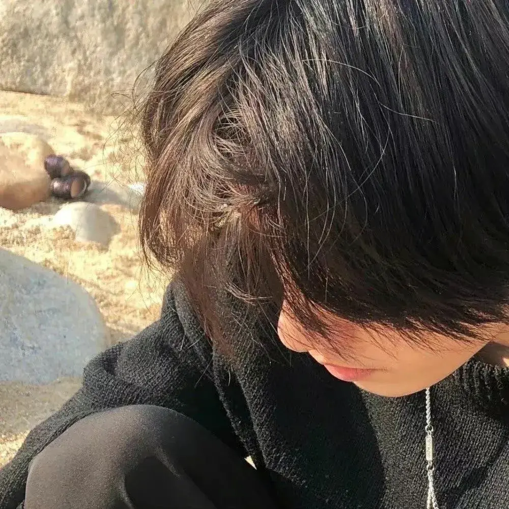 不会烂大街的高质量男生头像来了