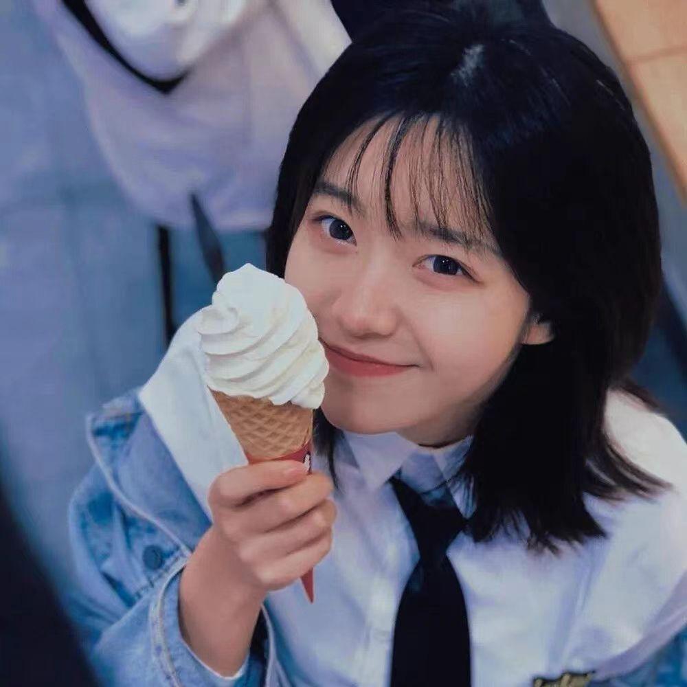 有没有爱笑女生真人头像最好是高清无水印的