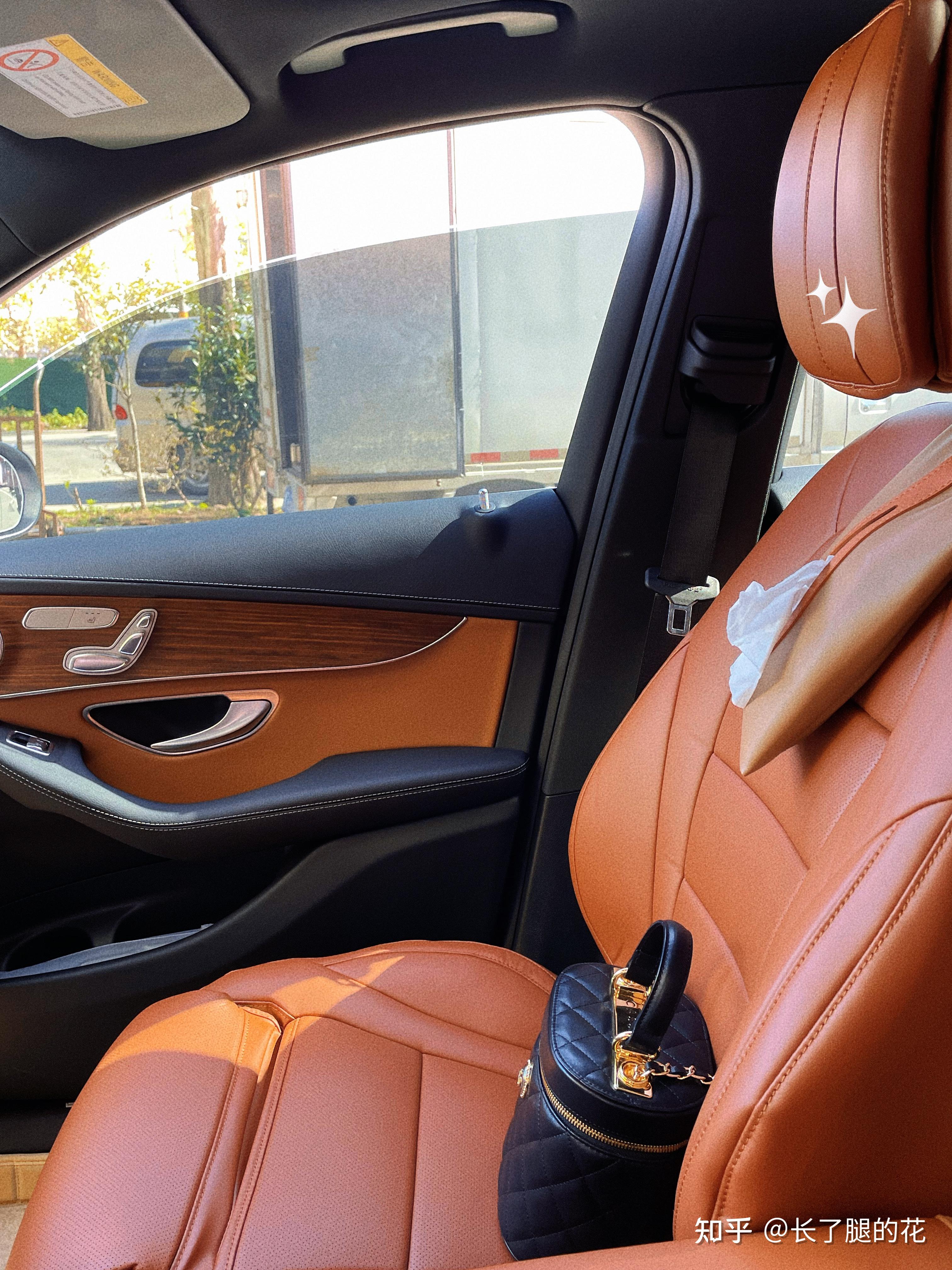 奔驰glc300l马鞍棕内饰分享