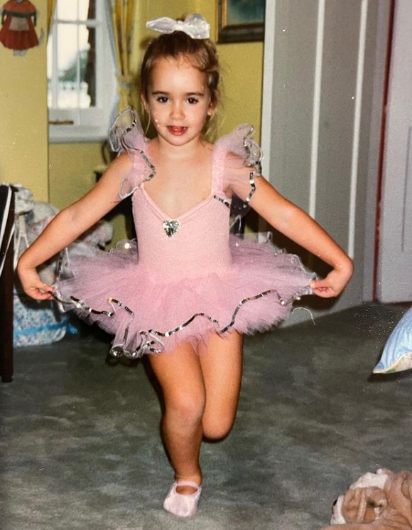 如何评价莉莉柯林斯