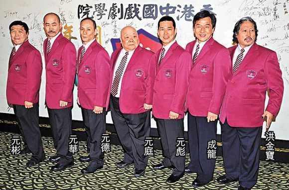 简介 香港七小福是京剧名武生于占元20世纪60年代在香港开办中国戏剧