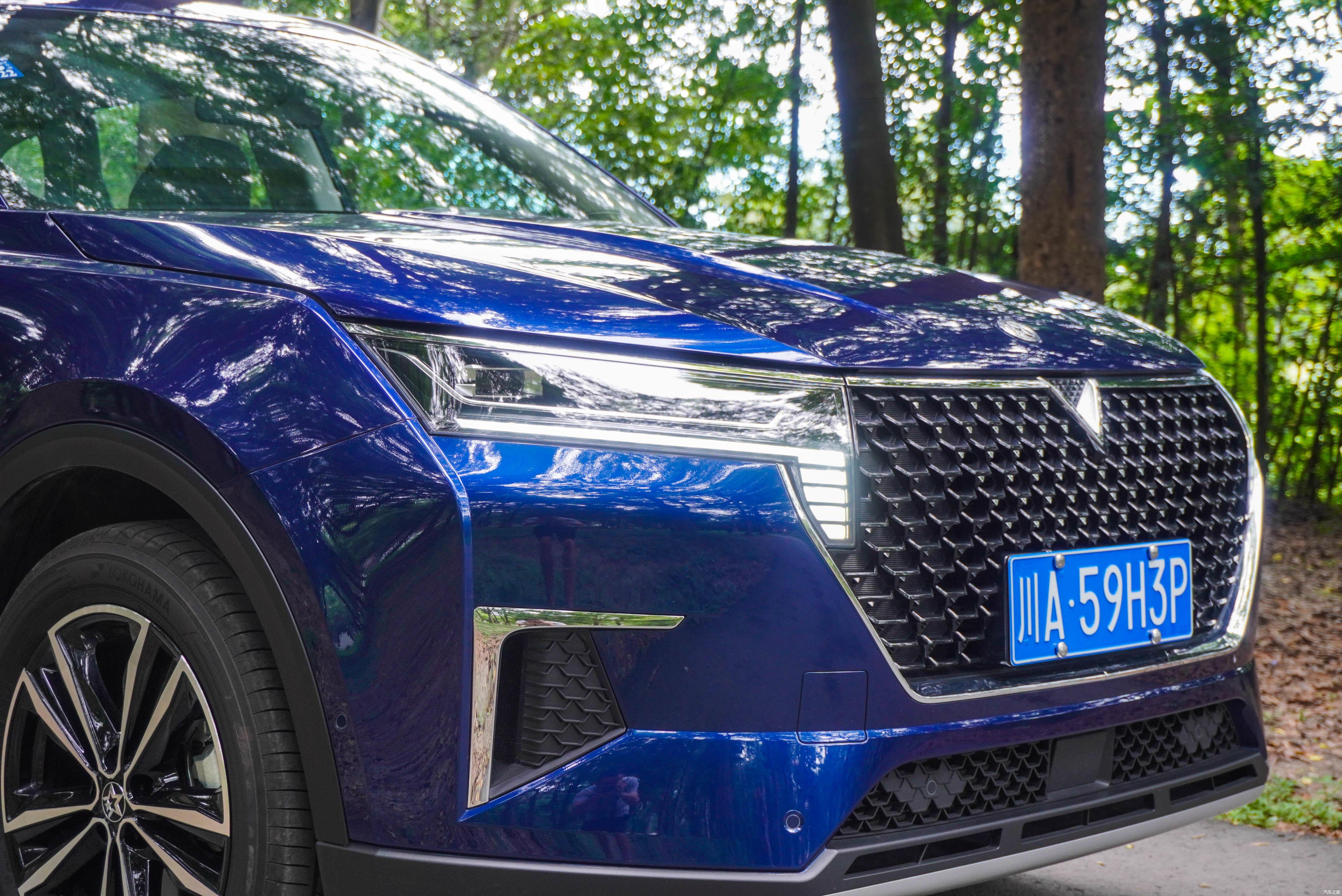 新车快评试驾东风启辰星