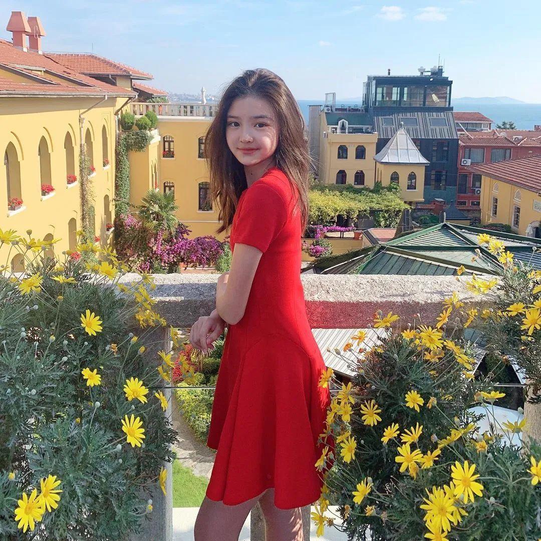 这位北京小jennie长得太太太标致了吧