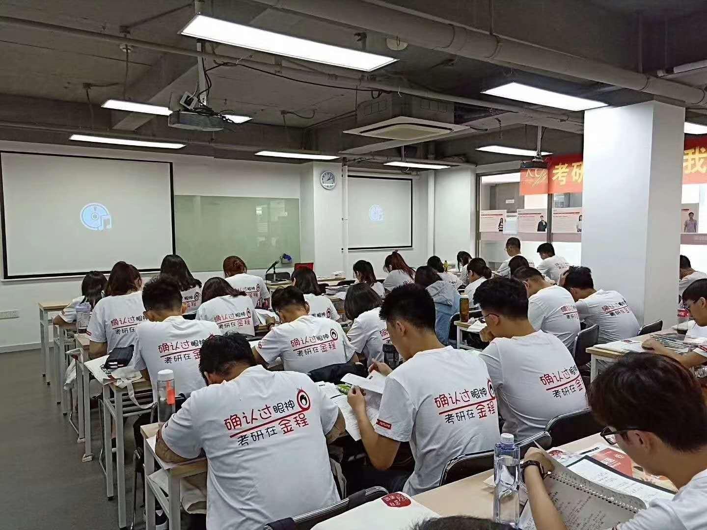 v2-e3758678b55dd6ed4b2b0af5061a468b_1440w.jpg?source=172ae18b