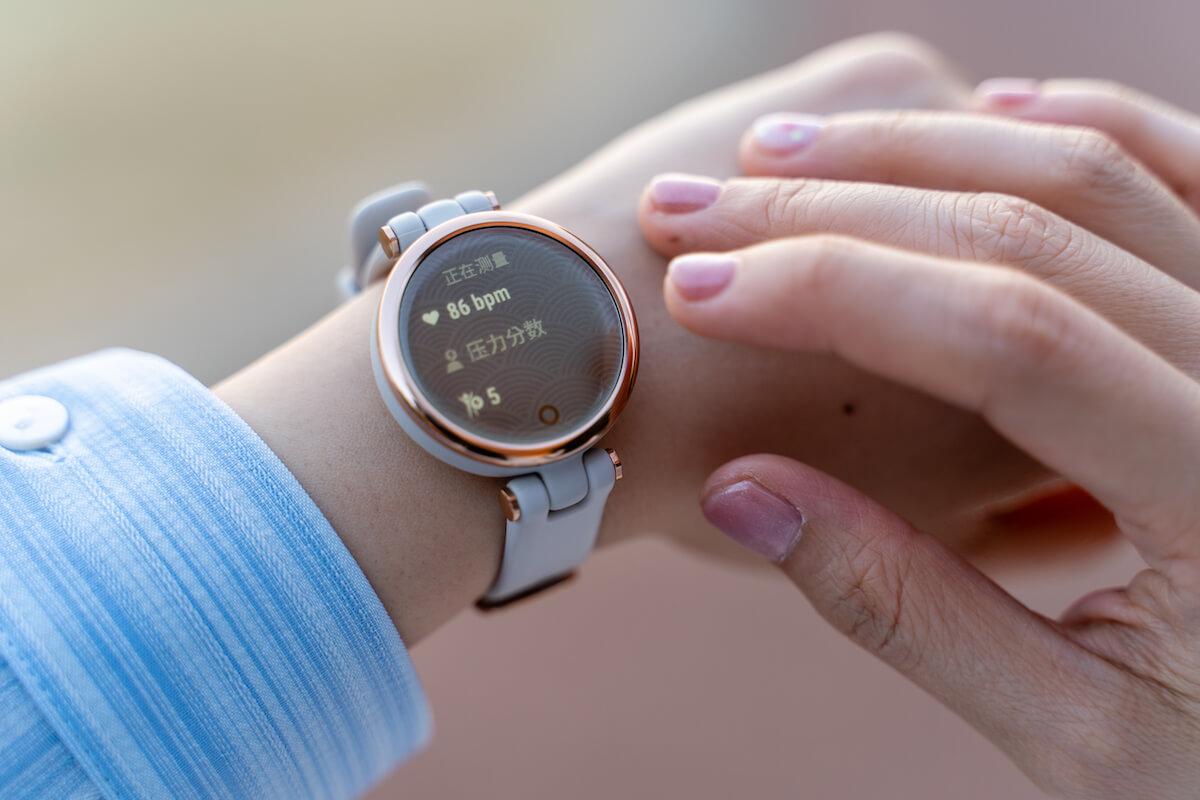 Garmin Lily评测 既是时尚单品 又是贴心闺蜜 知乎