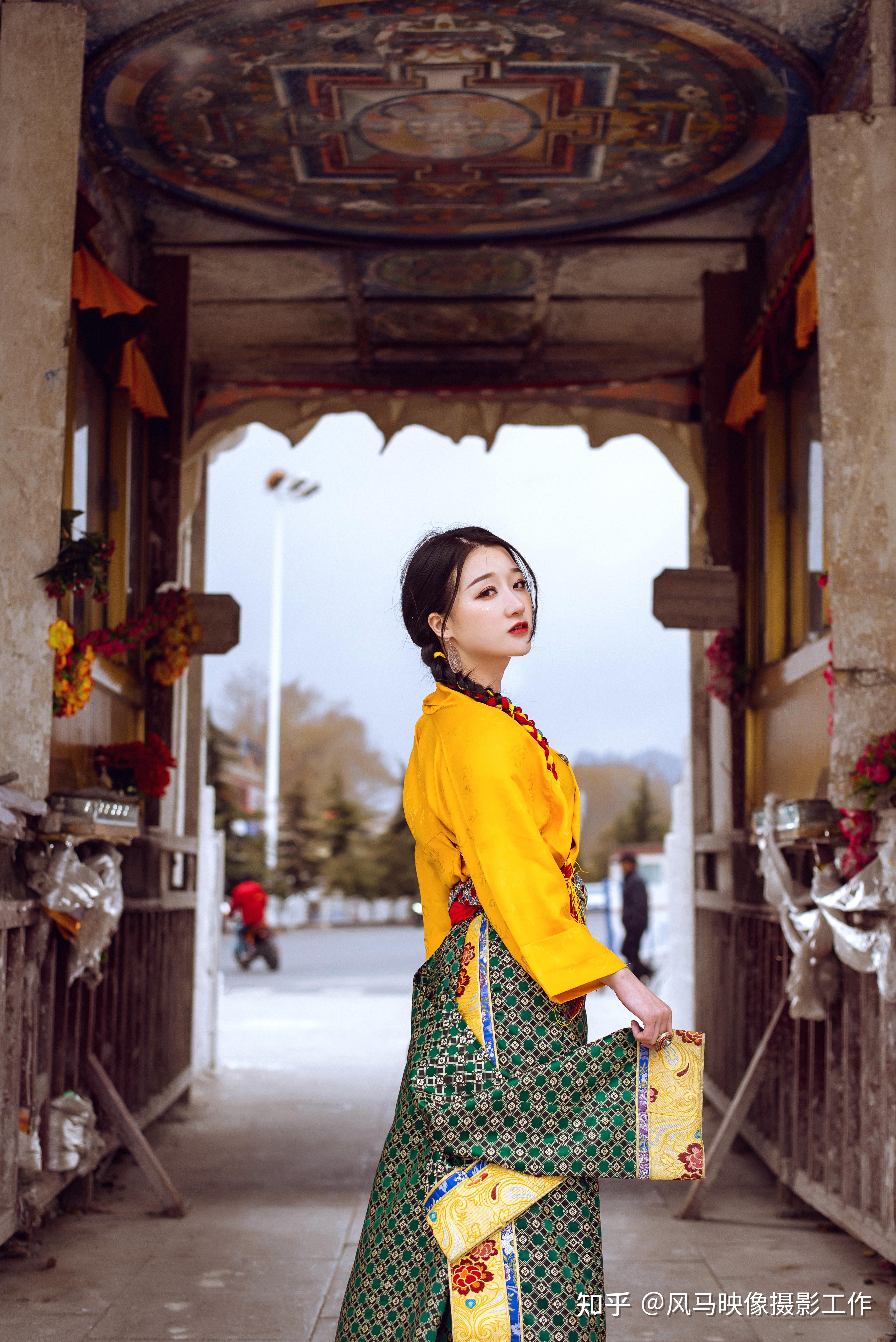西藏拉萨布达拉宫游客照的正确打开方式藏服写真旅拍布达拉宫拍照