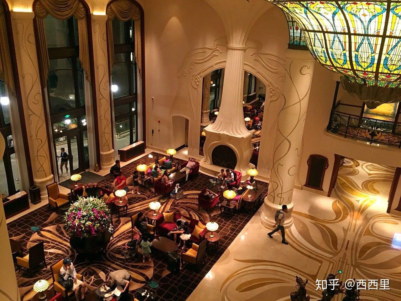 在上海迪士尼度假区酒店体验神奇