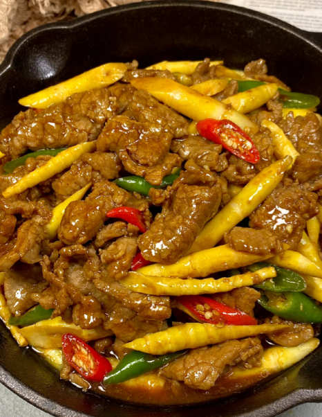 新大新,土风豆腐圆子:大街小巷都有,经典的是雷家豆腐圆子肠旺面:金牌