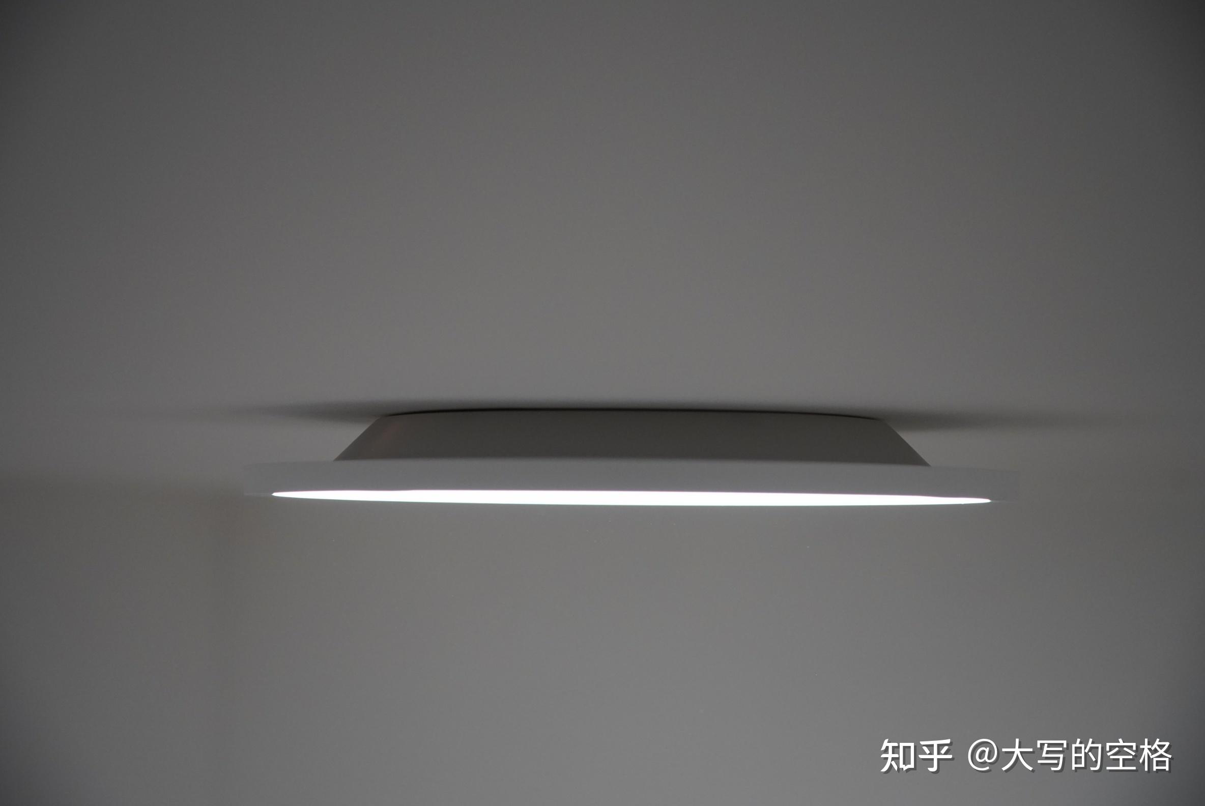 灯的瓦数都有多少 v2-e44e5e598f2ce74ac2145e25f8839a42_r.jpg