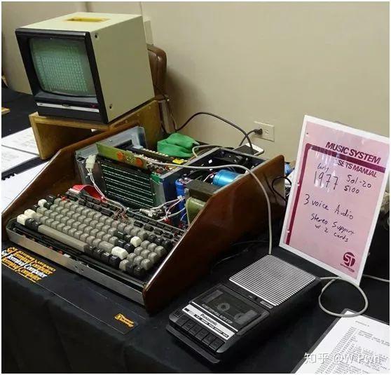 奇特的复古电脑节展览