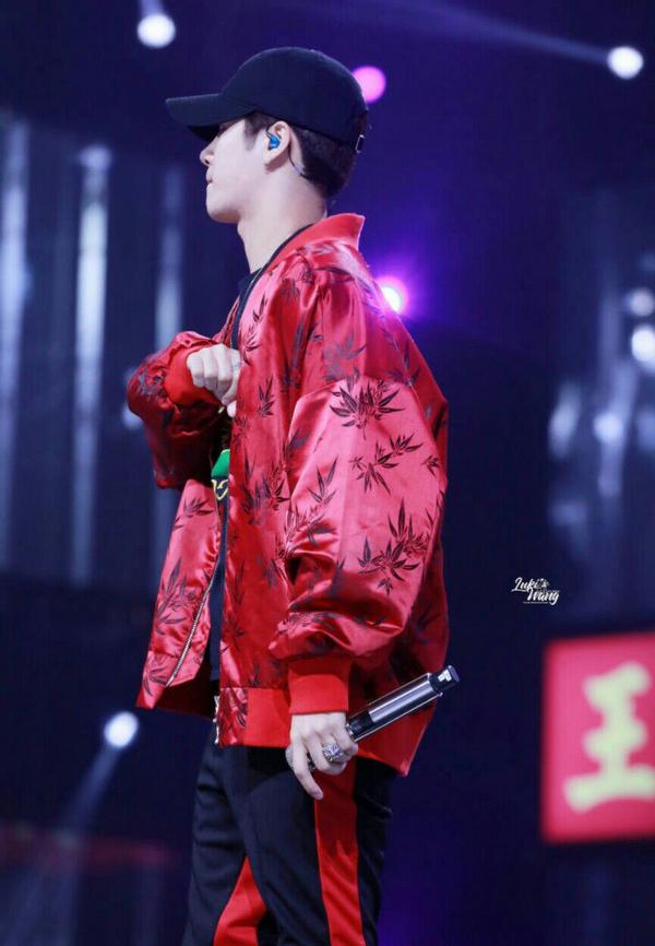 有没有长的帅唱歌又很好的男明星?