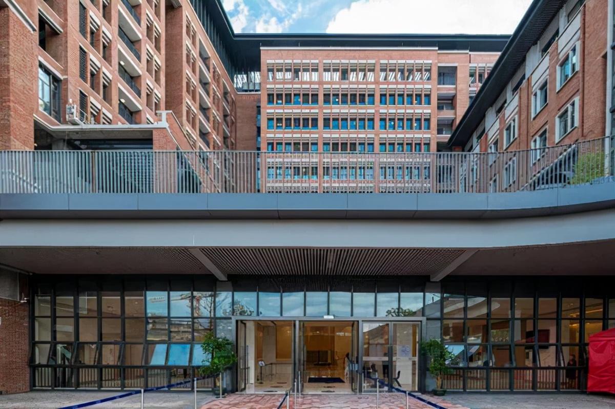 哈罗深圳前海2021年秋季开放招生名额一年学费30w学位靠抢