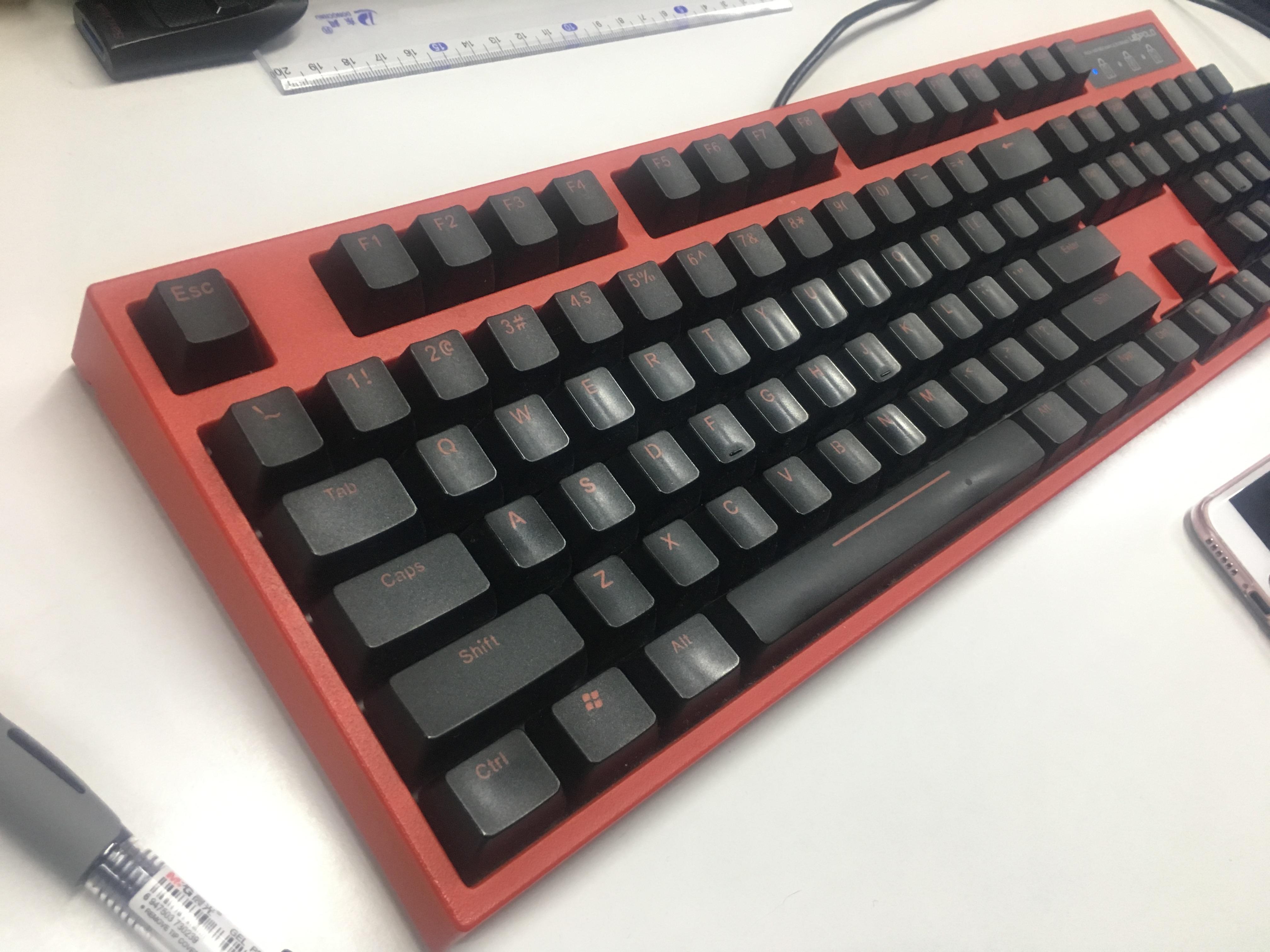 机械键盘哪种轴好一点 v2-e5e9054c4114ee0c74b674d6db57e3ca_r.jpg