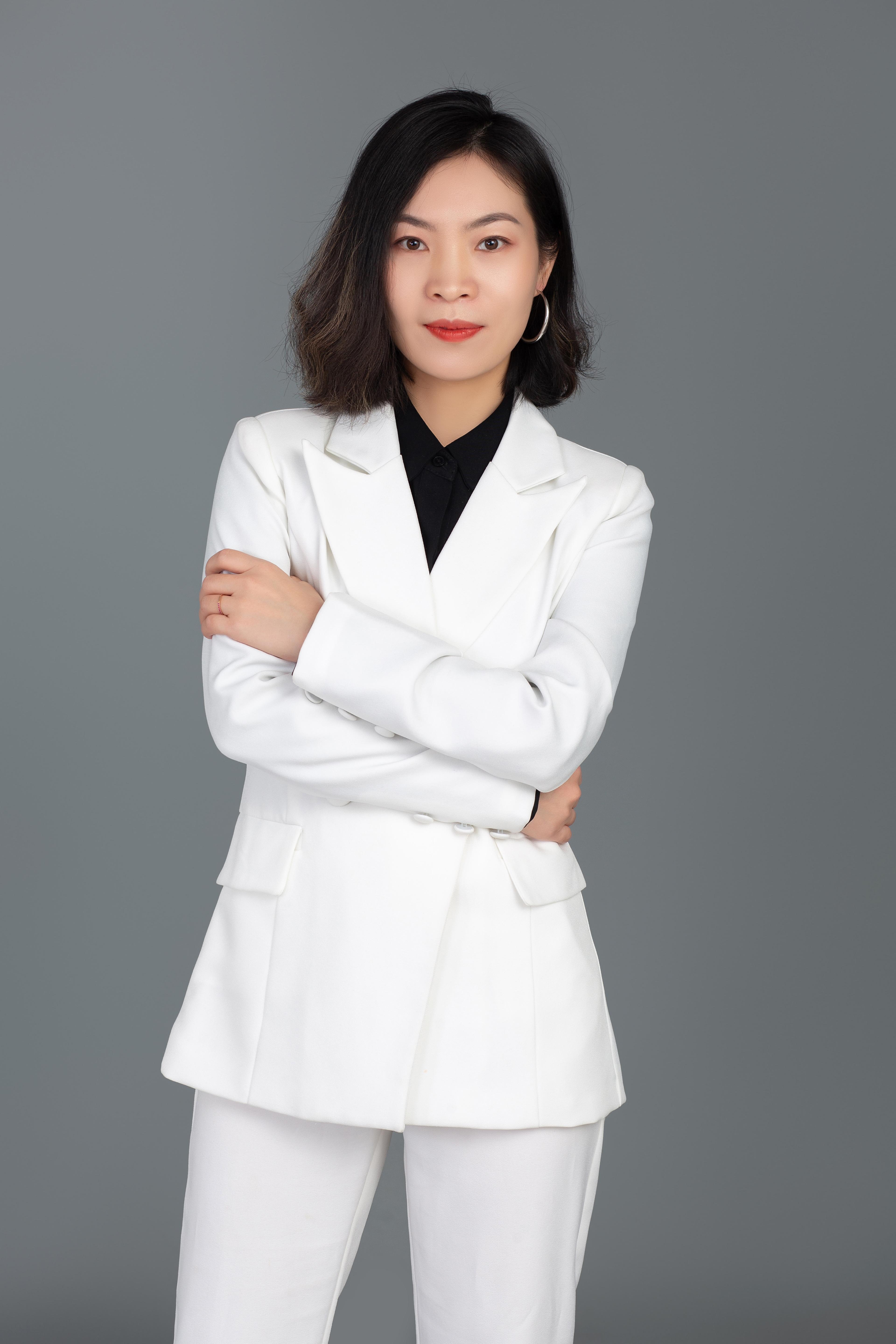 顾问专访julia清零出发稳扎稳打