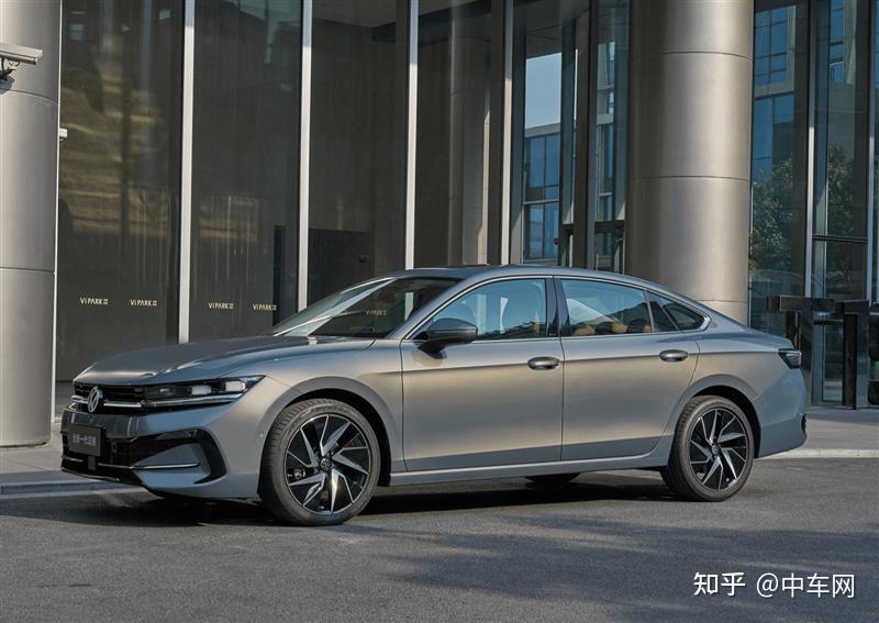 前排配三块大屏全新一汽大众迈腾原来长这样