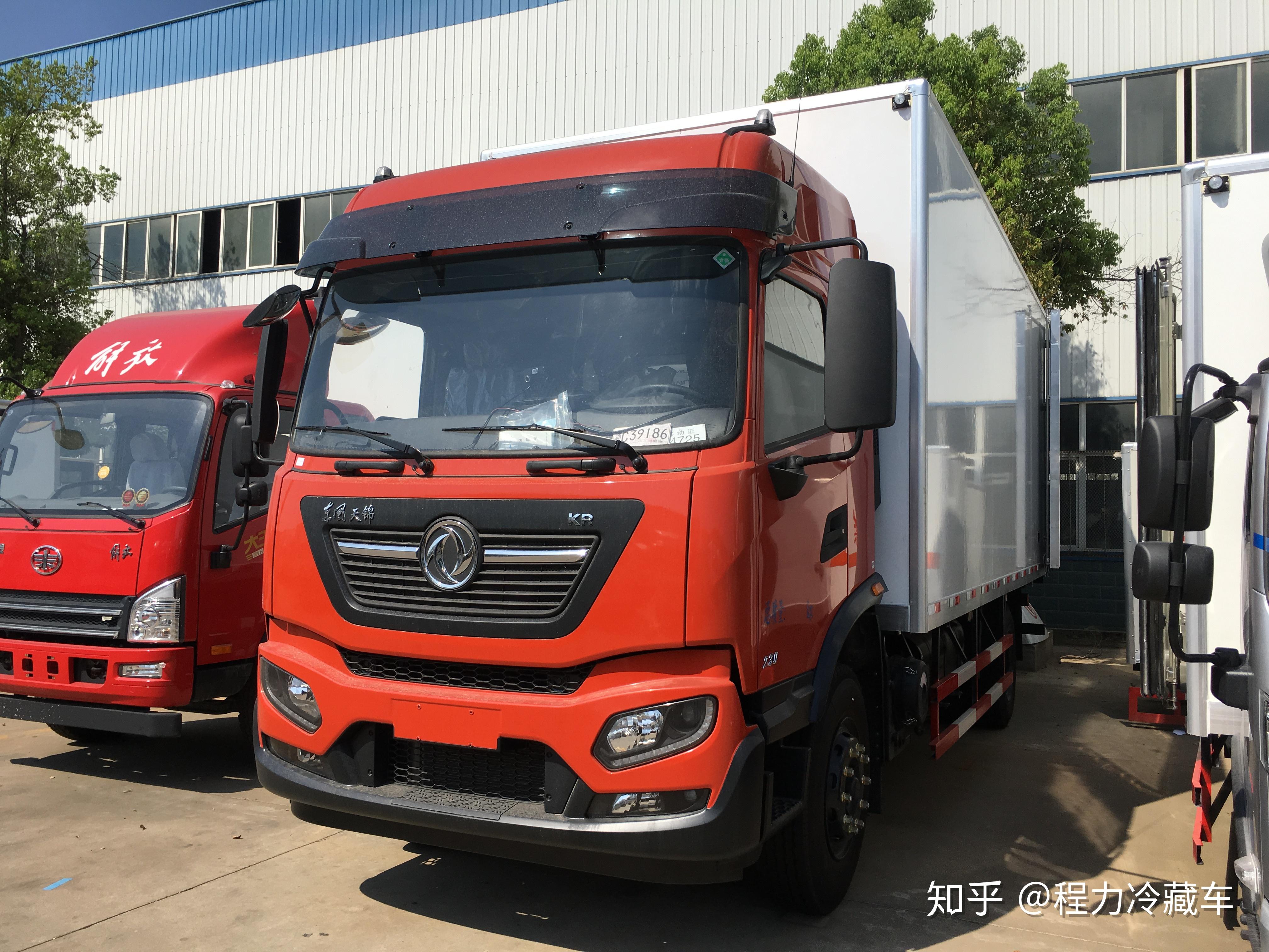 东风天锦kr230kr245冷藏车68米货厢