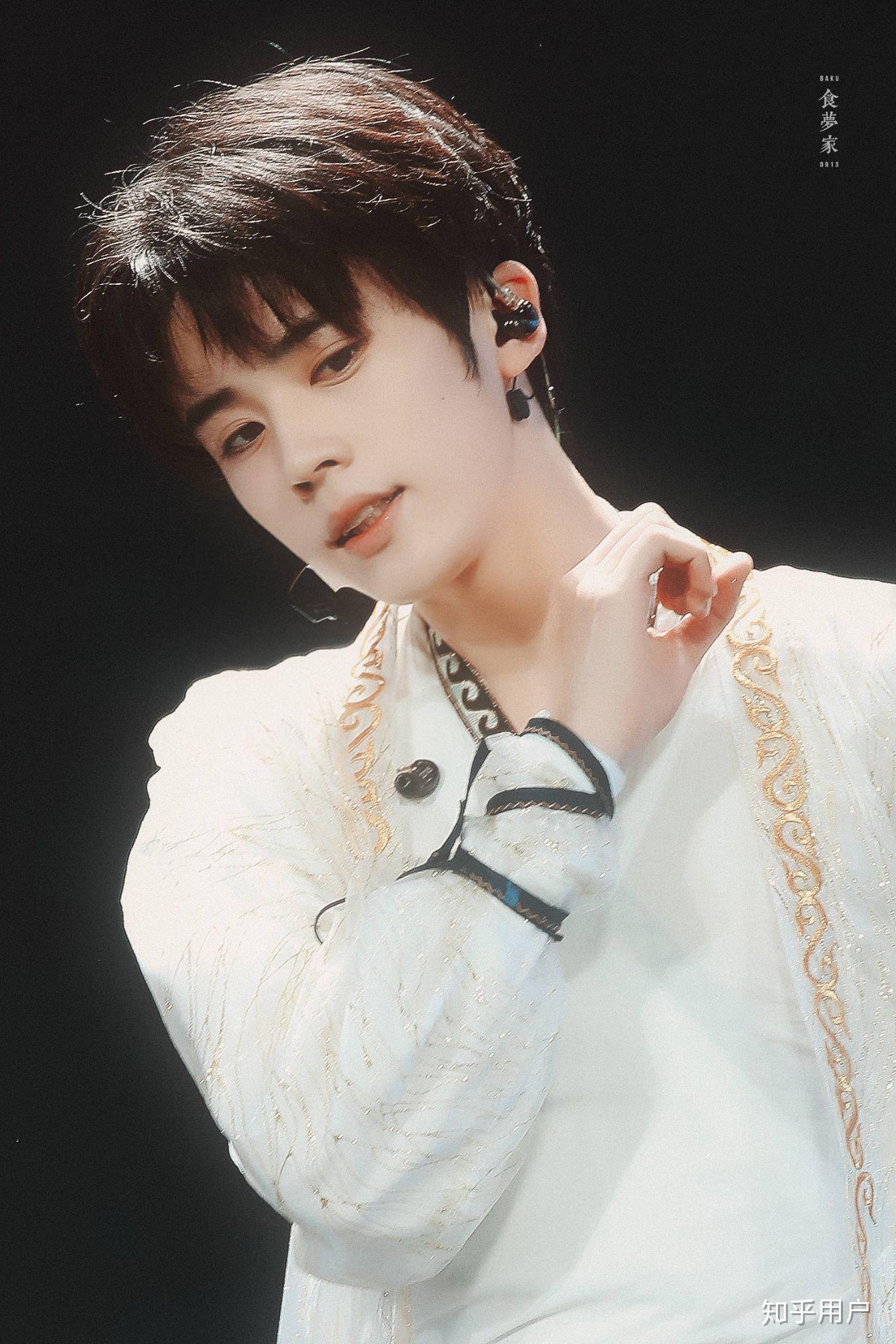 如何看待tf家族空降成员姚景元?