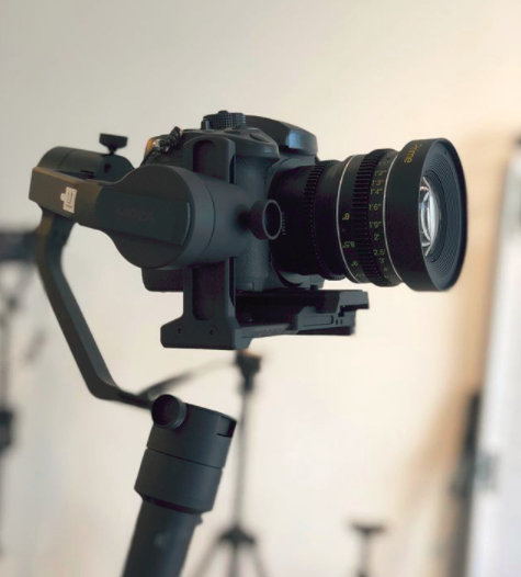 兼容绝大部分微单相机,支持长曝光动态延时摄影