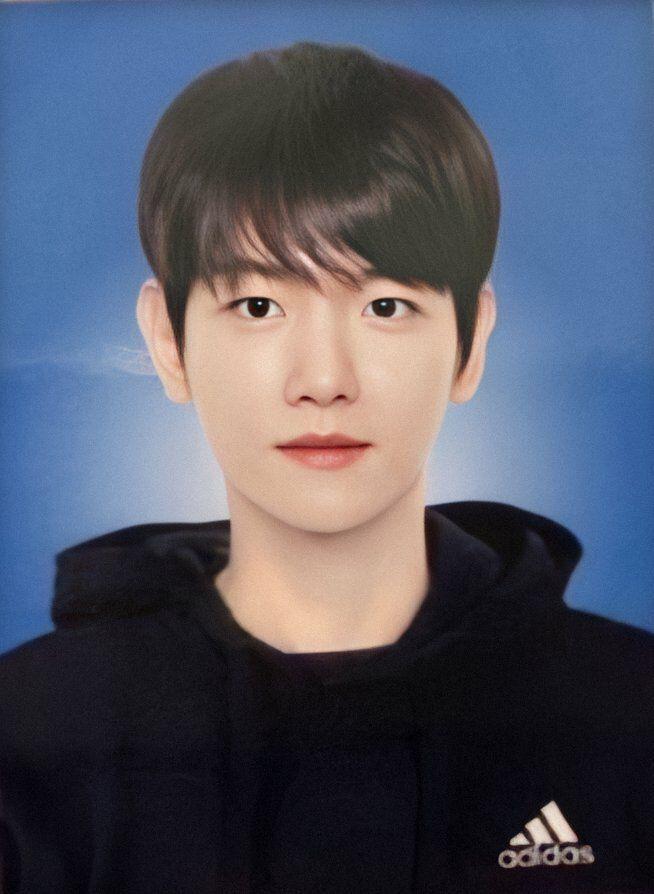 边伯贤证件照快拿去打印吧