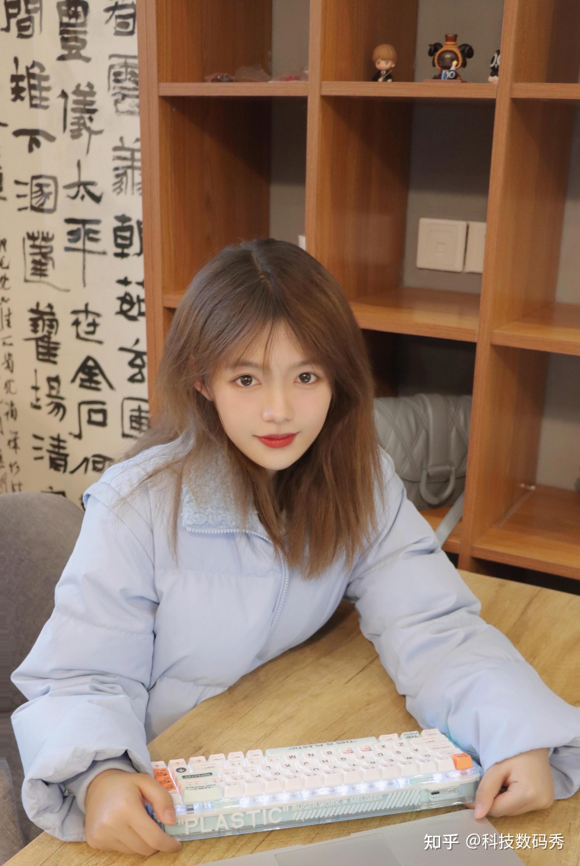 始于颜值,终于手感,melgeek三模机械键盘plastic佳达隆银轴测评