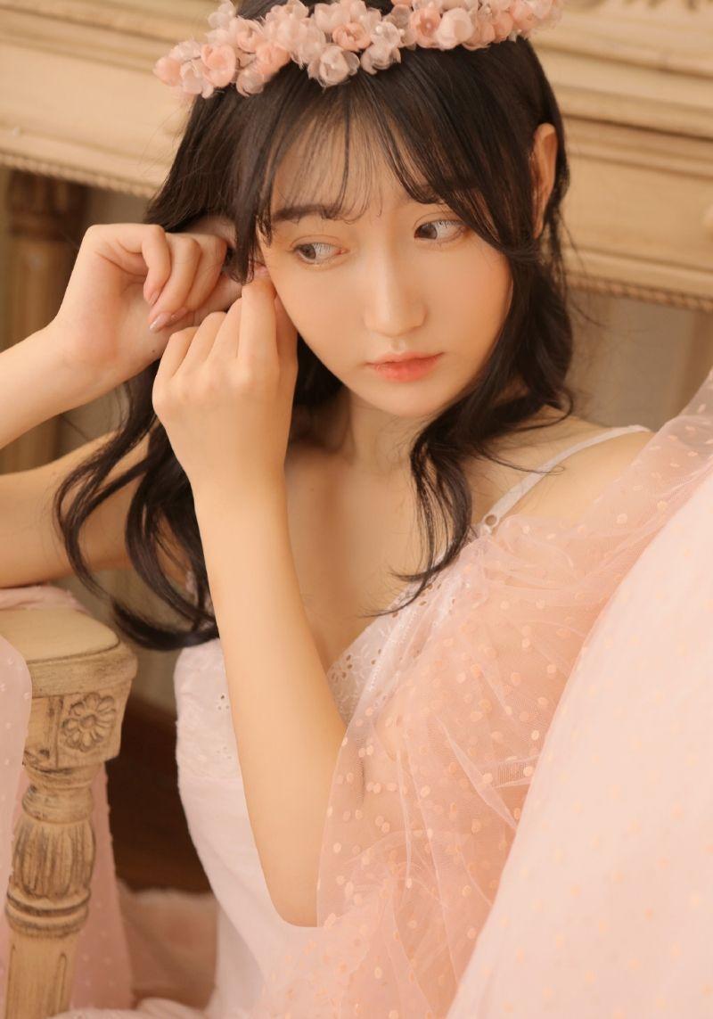 又纯又欲美女写真&壁纸:兰房夜永愁无寐,茫然不悟身何处