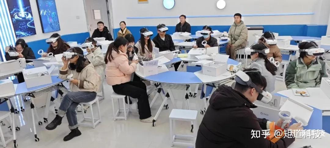 【学校案例】2024年虚拟现实课堂落地案例 - 知乎