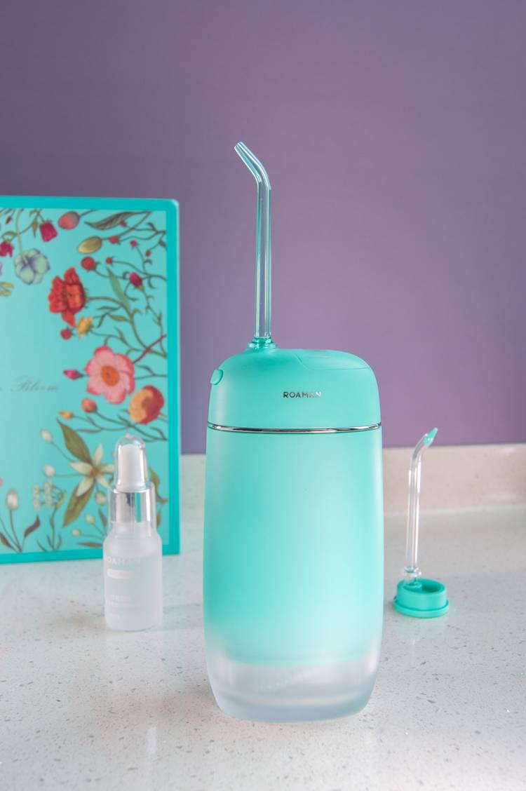 给你的牙齿做个360的全面护理罗曼小香妃冲牙器体验